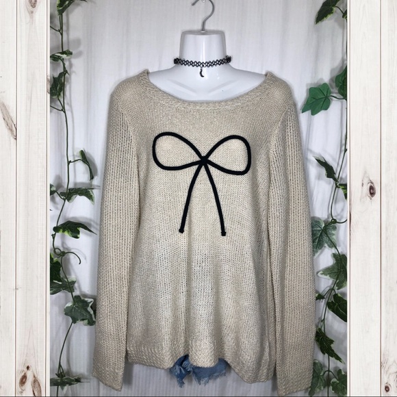 LC Lauren Conrad Sweaters - Lauren Conrad Black Bow Shiny Threaded Sweater!
